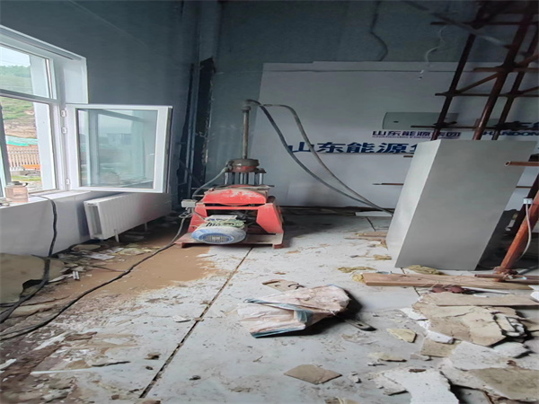 新乐地基基础下沉墙体裂缝加固注浆顶升施工